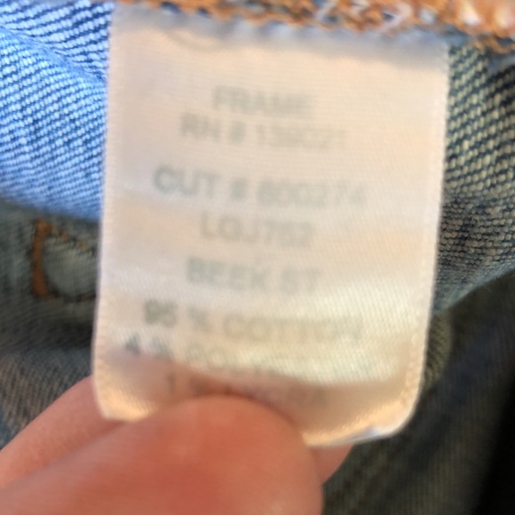 FRAME Size 28 (30) “Le Garçon Jean” Stretch Skinny Jean Distressed Med Blue Soft - Picture 16 of 16